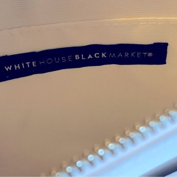 WHBM Wristlet Clutch Handbag Studded Floral Vegan Leather NWOT Gorgeous - Picture 4 of 4